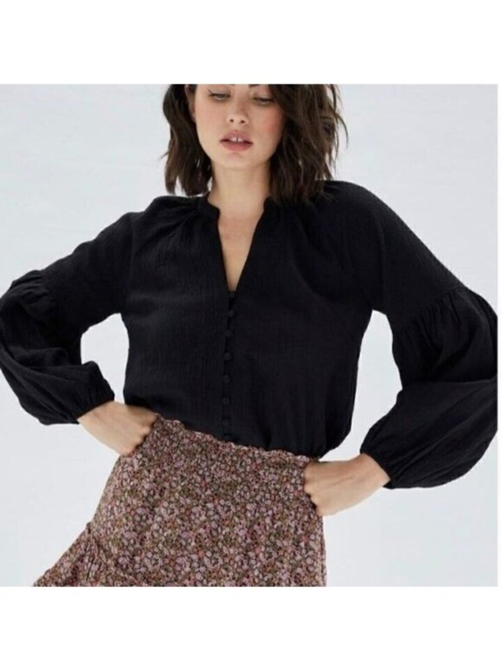 Minkpink Revolve Black Fatima Button Balloon Sleeves Blouse Size M NWT